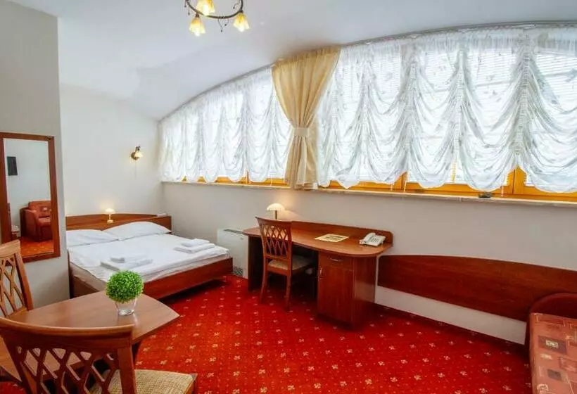 Standard Neljän Hengen Huone, Stary Młyn