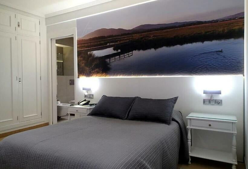 标准单人间, Vila Da Guarda