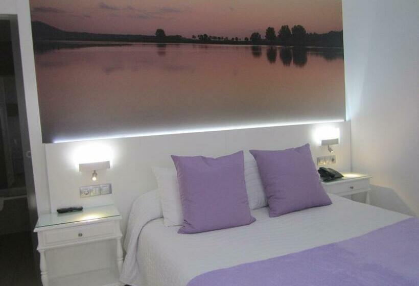 标准单人间, Vila Da Guarda