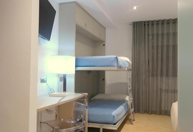 四人标准间, Vila Da Guarda