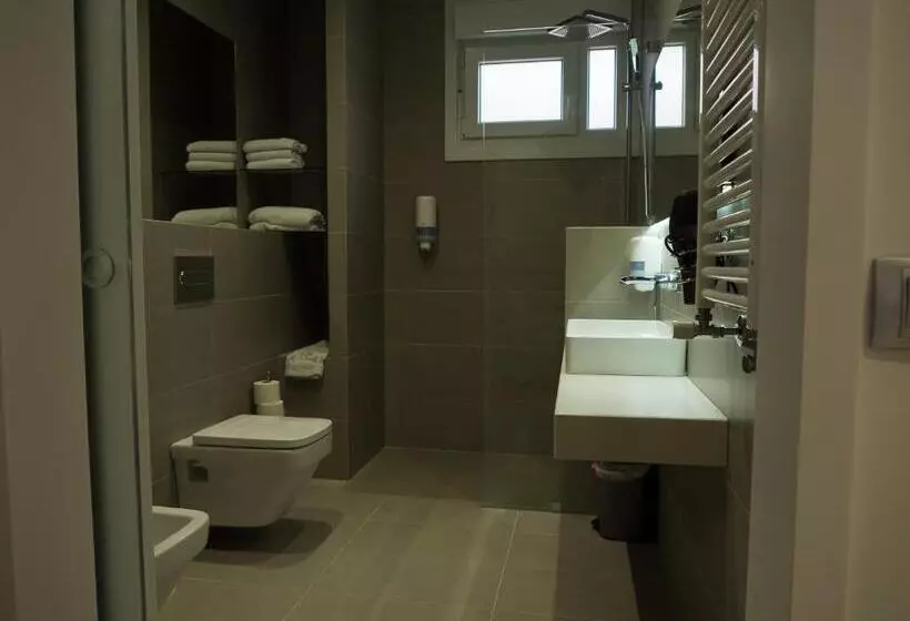 1 Schlafzimmer Apartment mit Terrasse, Vila Da Guarda