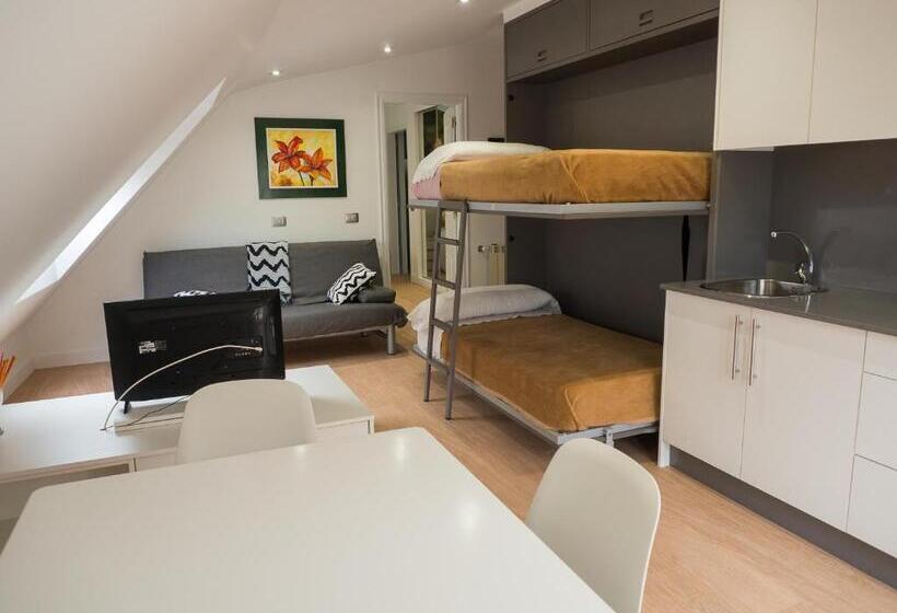 带1个卧室的带阳台的公寓, Vila Da Guarda