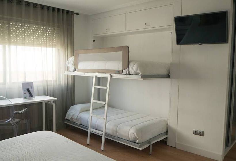 四人标准间, Vila Da Guarda