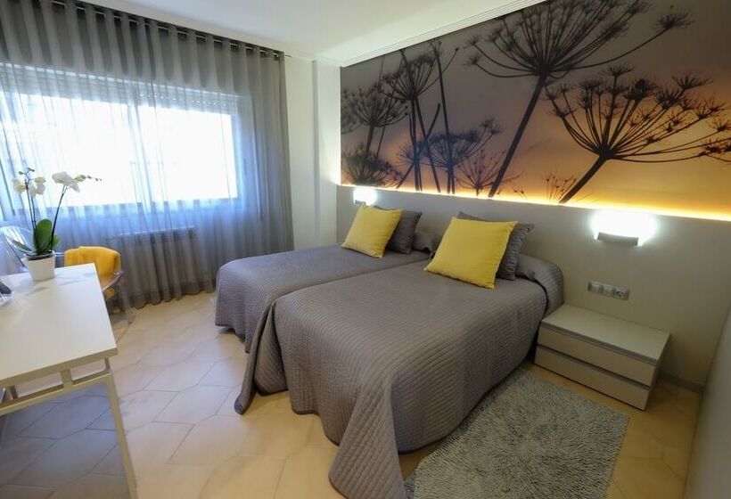 标准间, Vila Da Guarda