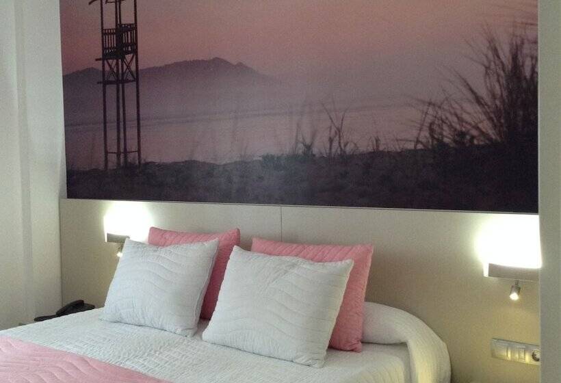 标准间, Vila Da Guarda