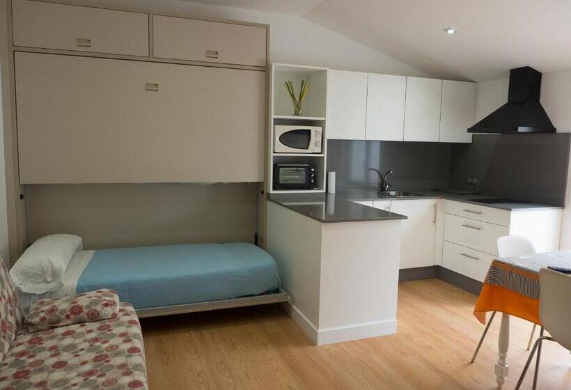 带1个卧室的带阳台的公寓, Vila Da Guarda