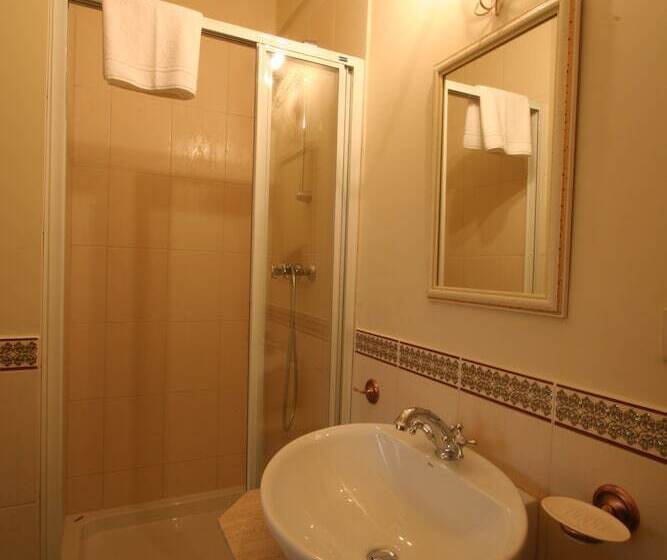 スタンダードトリプルルーム, Villa Estera Hotel & Restauracja