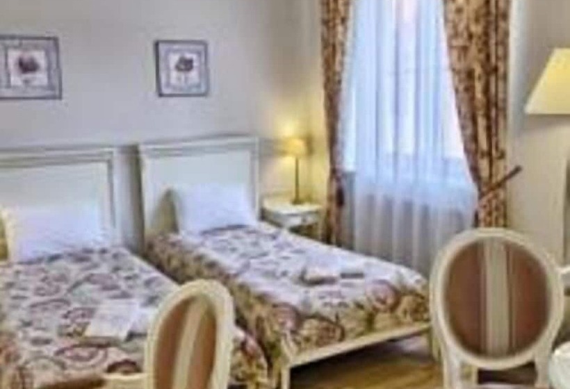 Номер Стандарт Трехместный, Villa Estera   Hotel & Restauracja