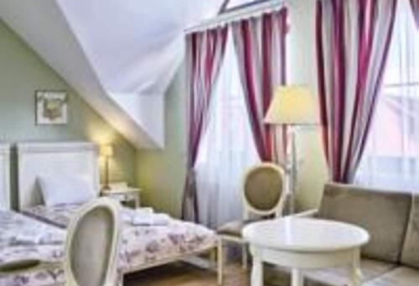 スタンダードトリプルルーム, Villa Estera Hotel & Restauracja