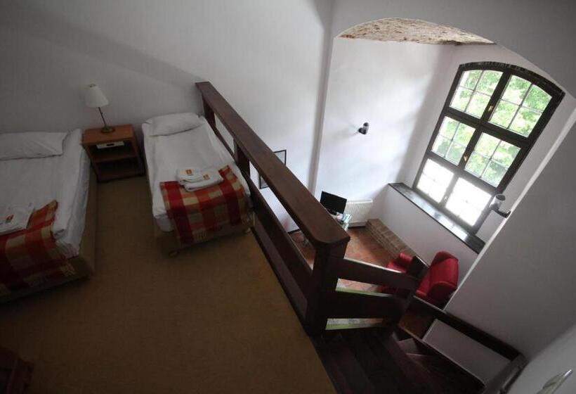 디럭스 트리플 룸, Zamek Reszel