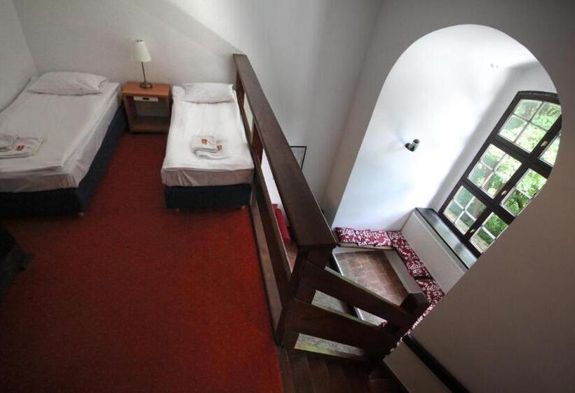 디럭스 트리플 룸, Zamek Reszel