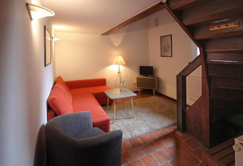 디럭스 트리플 룸, Zamek Reszel