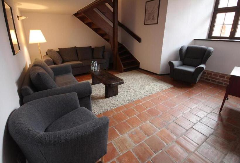 디럭스 트리플 룸, Zamek Reszel