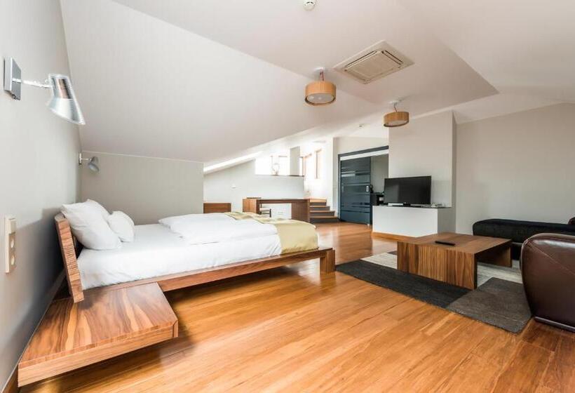 جناح دور أخير, żywiecki Medical Spa & Sport żywiec