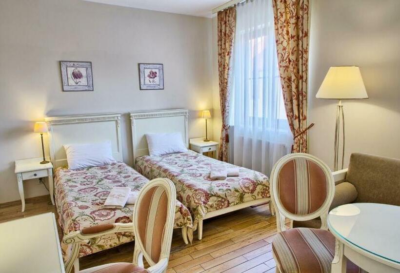 スタンダードトリプルルーム, Villa Estera Hotel & Restauracja