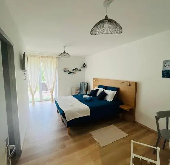 Standard-huone Terassi, Chambres D Hôtes Les Vernayes