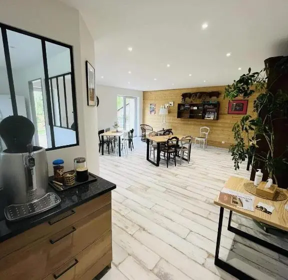 Standard-huone Terassi, Chambres D Hôtes Les Vernayes