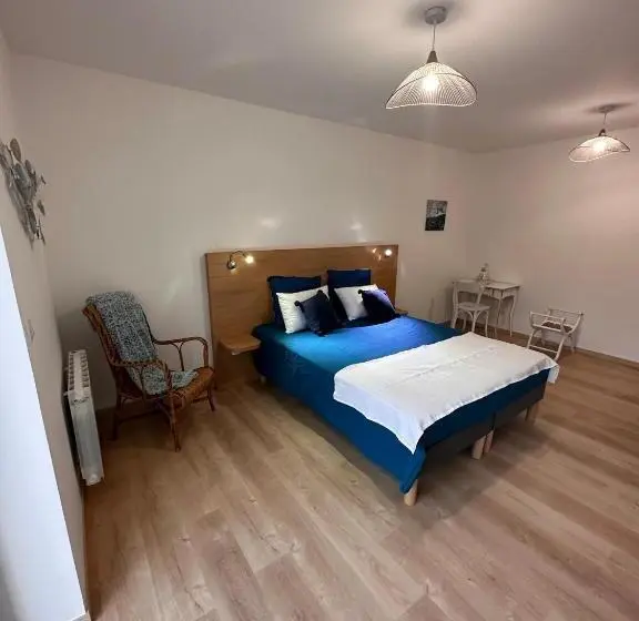Standard-huone Terassi, Chambres D Hôtes Les Vernayes