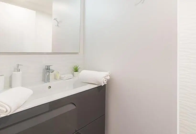 اتاق استاندارد, La Chambre Sweety