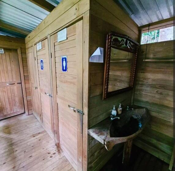 اتاق خانوادگی با سرویس بهداشتی مشترک, Reserva Natural Cañón Seacacar