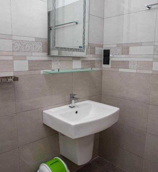 スタンダードルーム, Dream Next