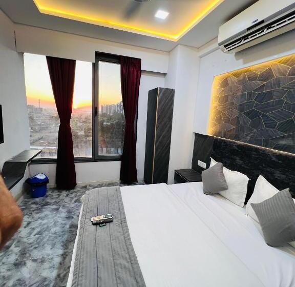 Номер Deluxe, Star Galaxy