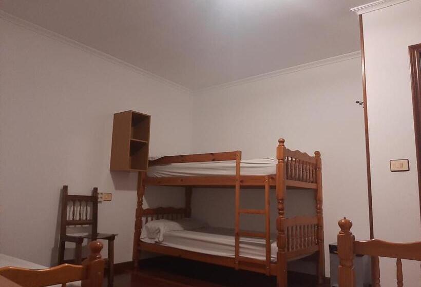 Четырехместный Номер Стандарт, Albergue Berce Do Camiño