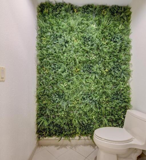 패밀리 스튜디오, Elite Studio Mgm Signature Balcony Strip View