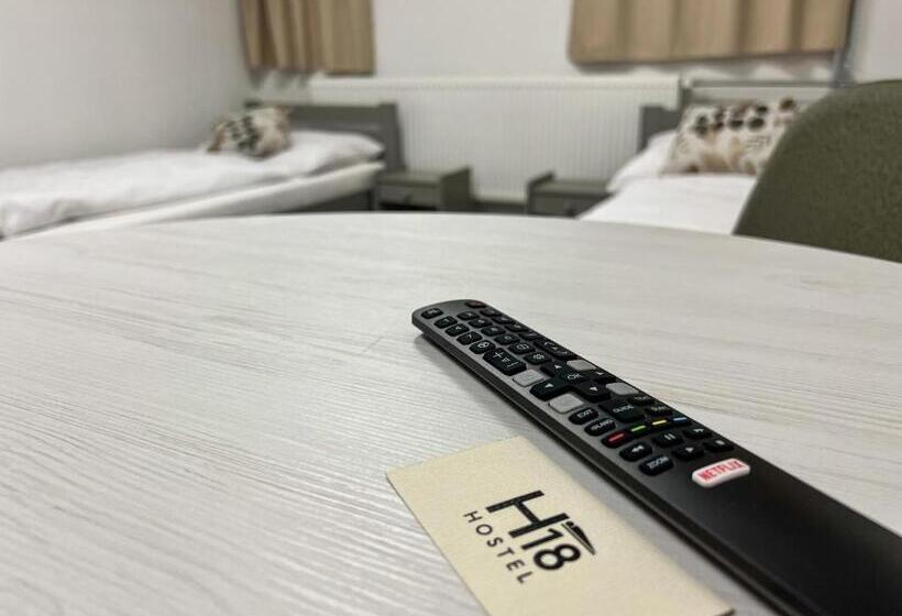 غرفة قياسية, Hostel H18