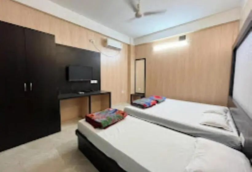 Standard Kolmen Hengen Huone, Bhargav Residency , Guwahati