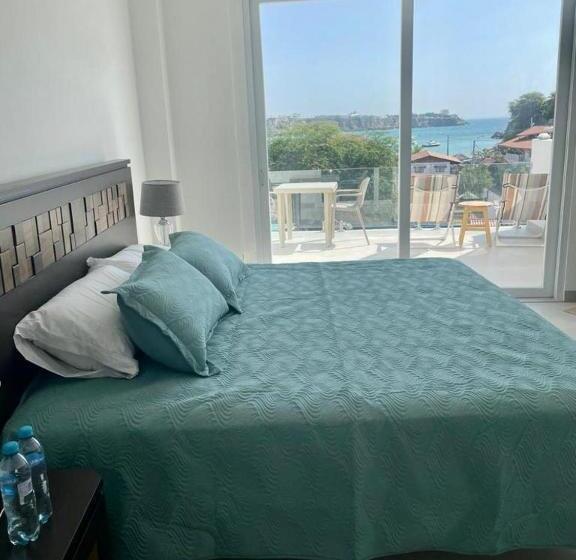 اتاق لوکس با بالکن و چشم‌انداز دریا, Casa Lobster Bay