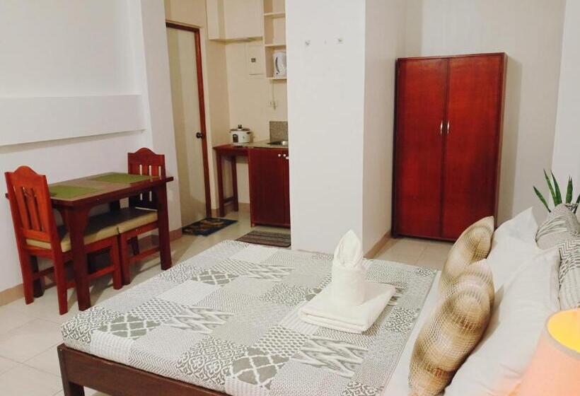استودیوی استاندارد, Mariana Condotel