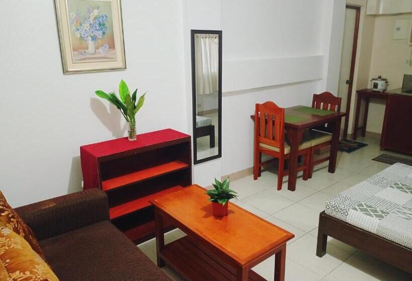 استودیوی استاندارد, Mariana Condotel