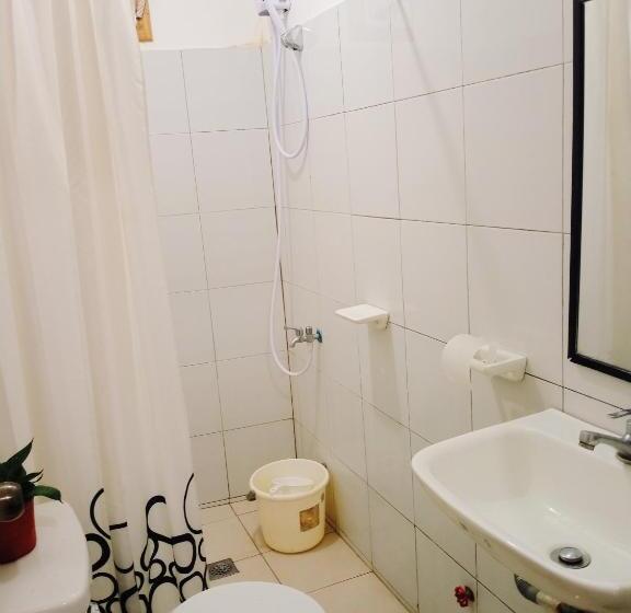 استودیوی استاندارد, Mariana Condotel