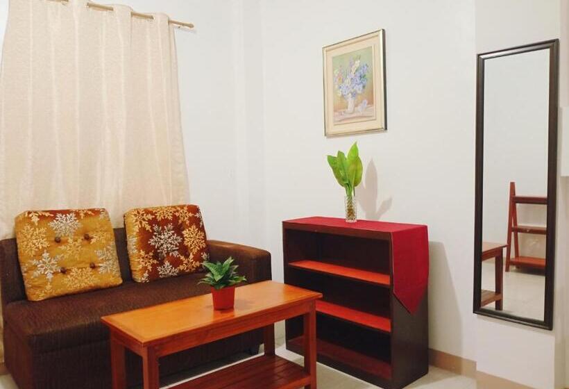 استودیوی استاندارد, Mariana Condotel