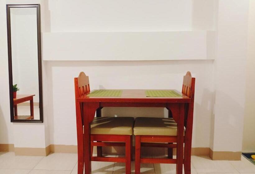 استودیوی استاندارد, Mariana Condotel