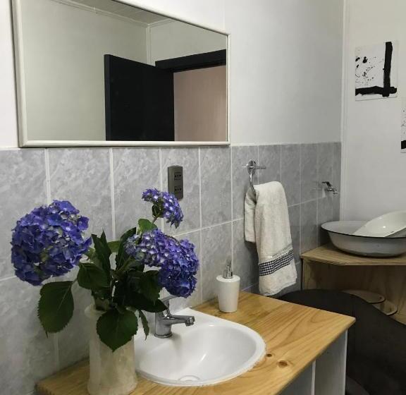 غرفة قياسية رباعية مطلة على الحديقة, Hostel Cala 816