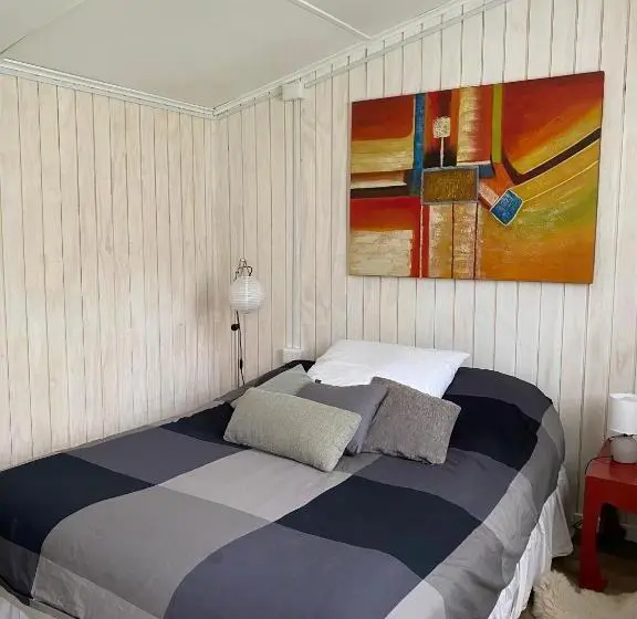 エコノミールーム, Hostel Cala 816