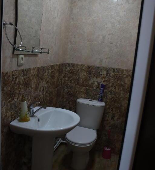 Семейный Номер, Selina Guest House
