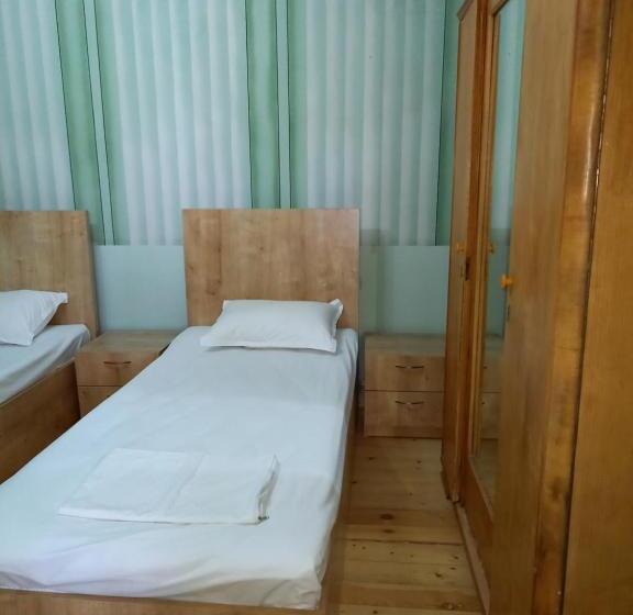 スタンダードトリプルルーム, Selina Guest House