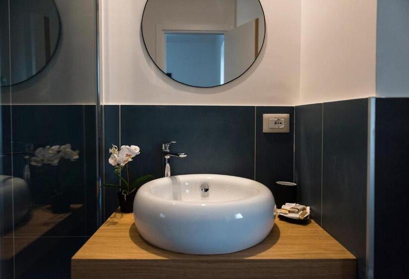 سوئیت با بالکن, Il Rubino Suites