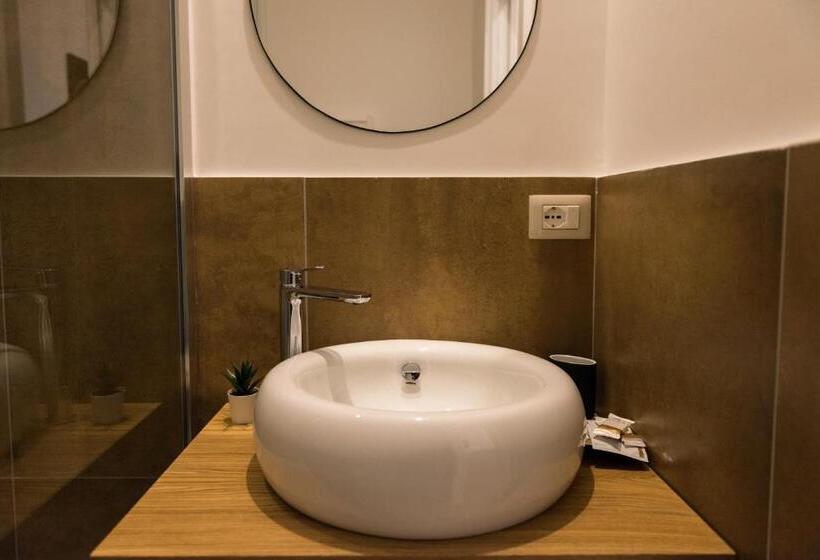 Deluxe Suite King Bed, Il Rubino Suites