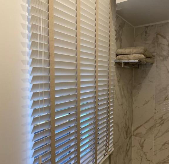 Номер Стандарт, Les Hortensias