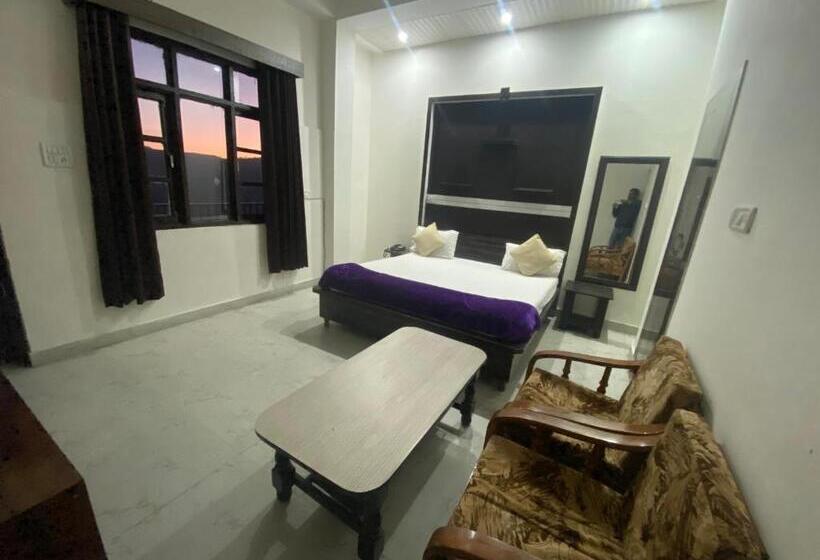 マウンテンビュースタンダードルーム, Shyar Residency Home Stay