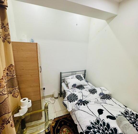 스탠다드 싱글 룸, The Great Falcon Accommodation