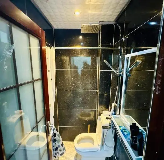 Standard Yhden Hengen Huone, The Great Falcon Accommodation