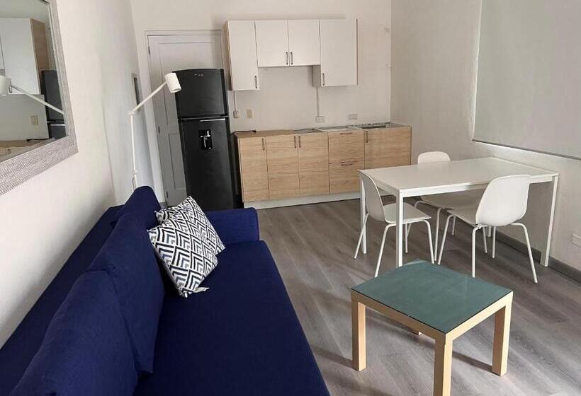Апартаменты 1 Спальня, Emy House