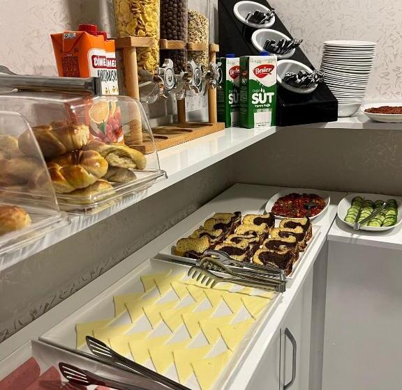 غرفة إقتصادية, Timex Suites