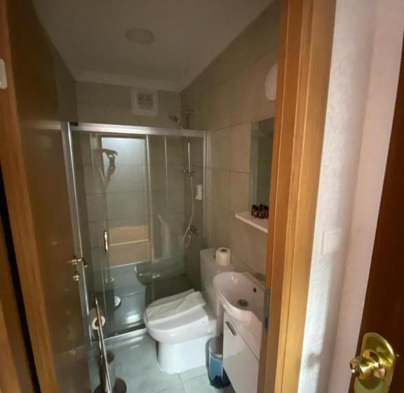 غرفة إقتصادية, Timex Suites