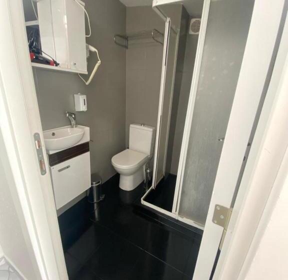 غرفة سوبيريور ثلاثية مطلّة علي البحر, Timex Suites